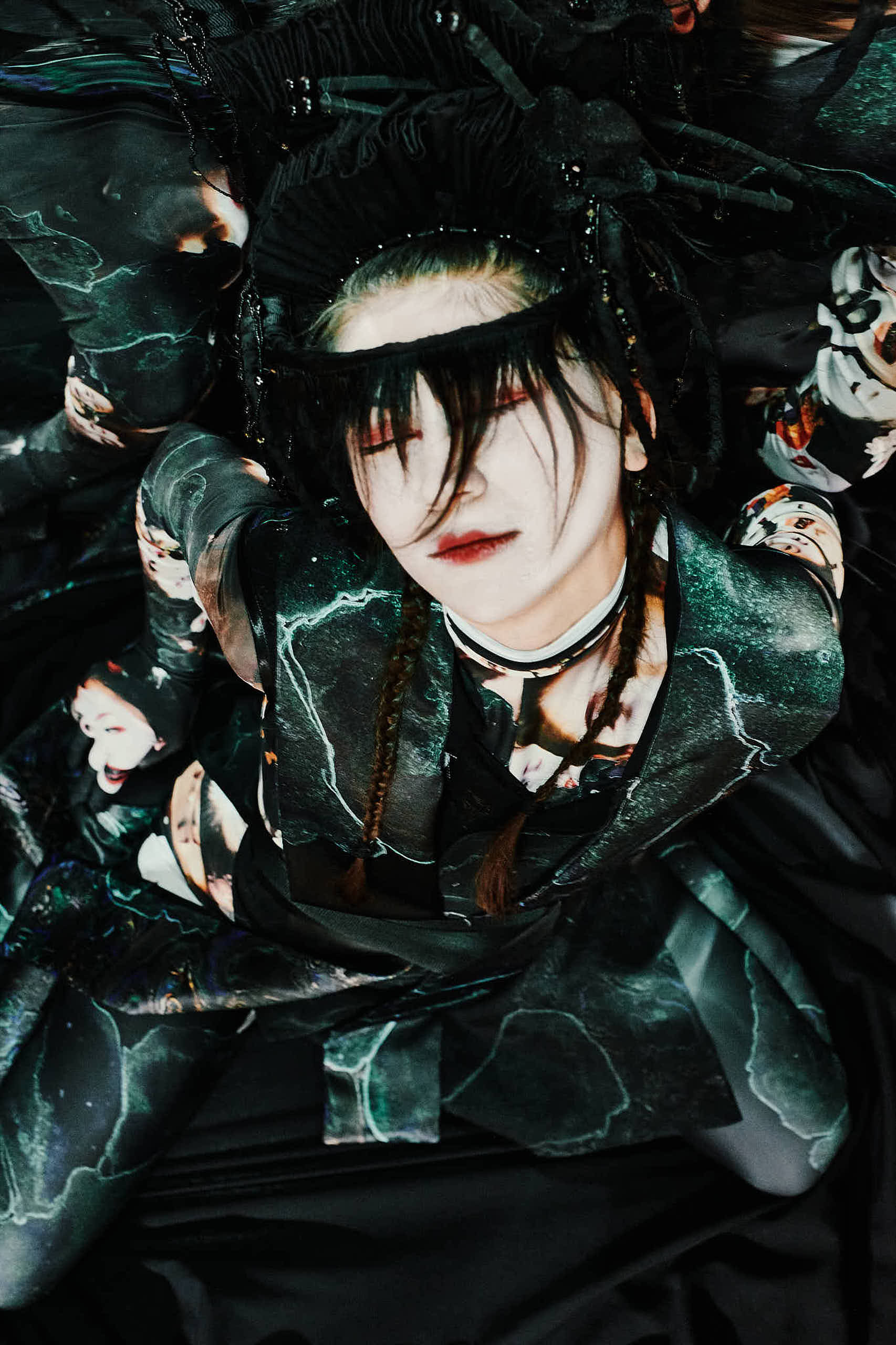 Editorial_Selection 22